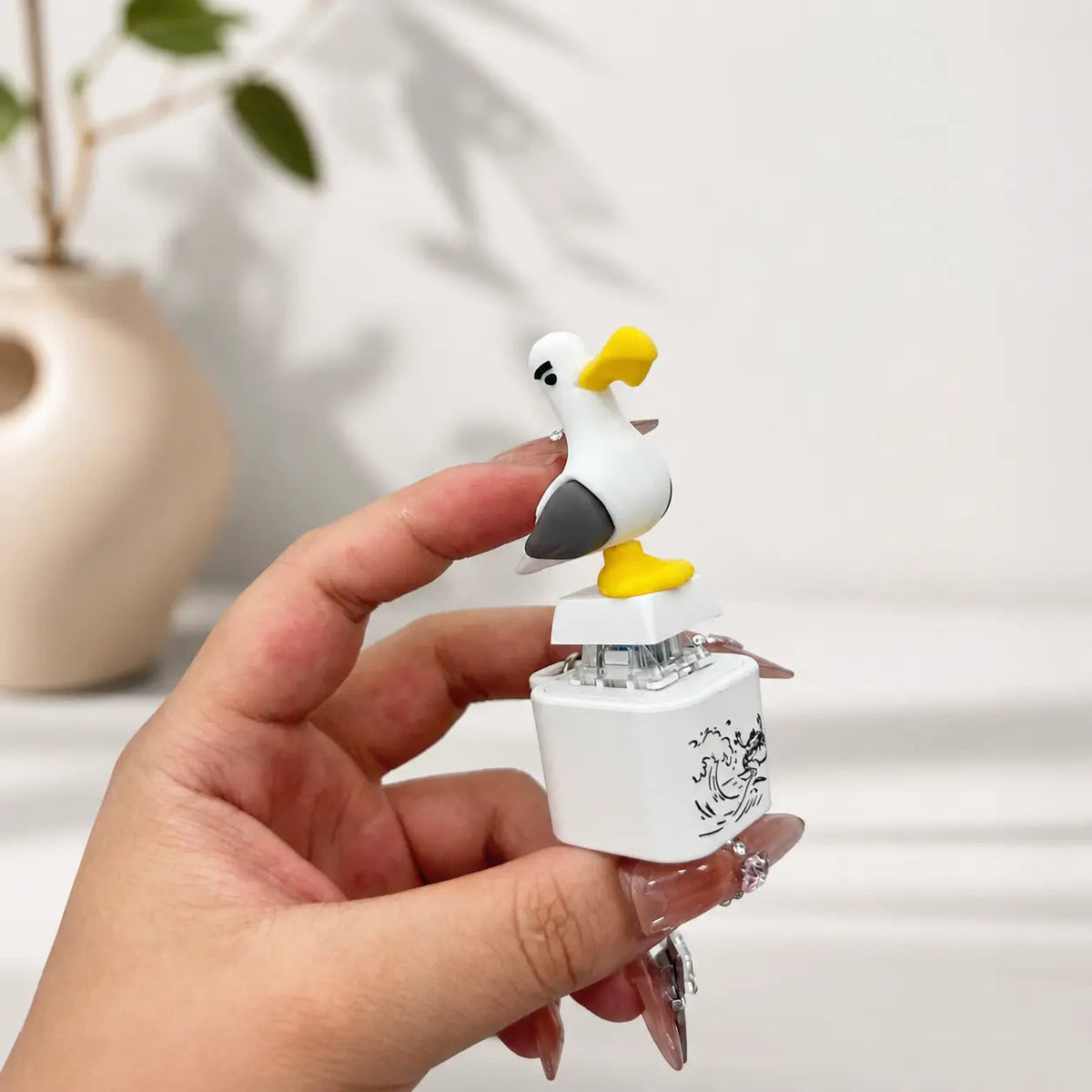 Funny Seagull MINE! Button Keychain-Real Sound & LED Light,Funny Interactive Gift for Friends & Family